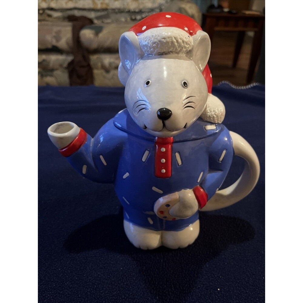 VGT COCO DOWLEY CHRISTMAS MOUSE COOKIE SANTA HAT Teapot